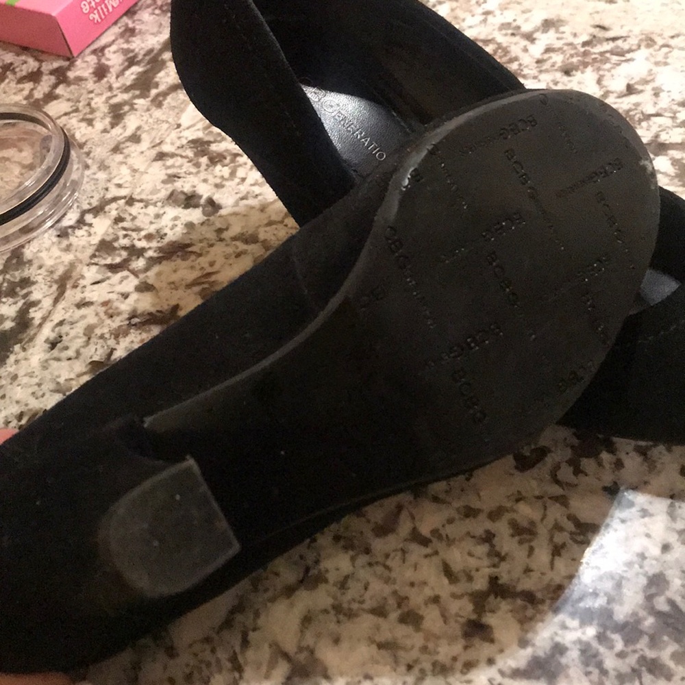Shoes View 4